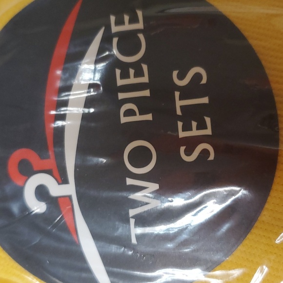 Julia Just Vibing Seamless Zip Up Legging Set - Yellow Size S/M - Picture 9 of 10